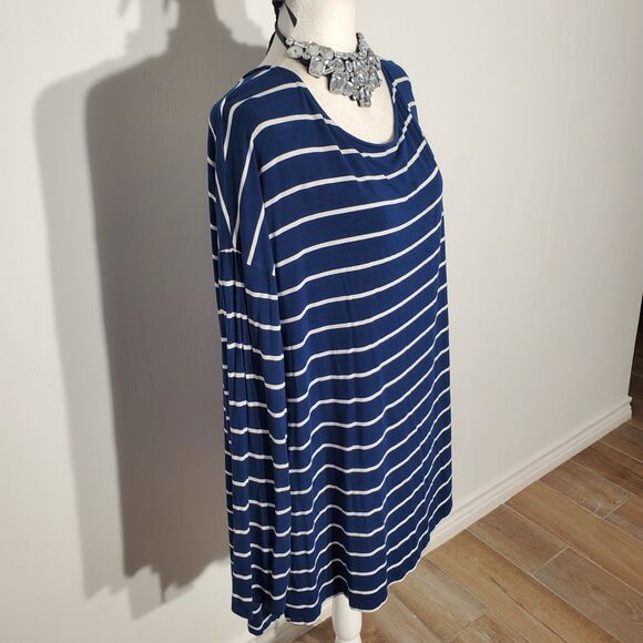 AVA & VIV BASIC TOP BLUE LONG SLEEVE RAYON SPANDEX SIZE 4X - Picture 2 of 10